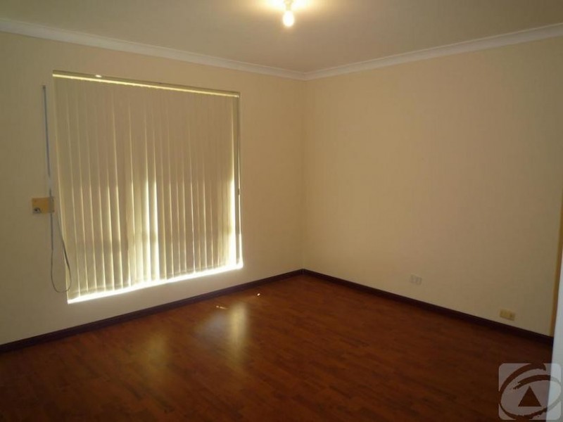 30 Sapling Way, Camillo WA 6111