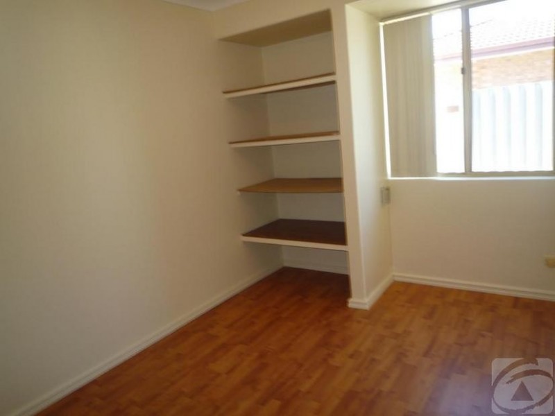 30 Sapling Way, Camillo WA 6111