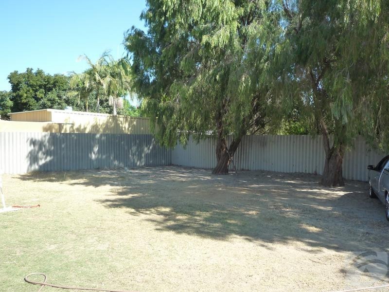 30 Sapling Way, Camillo WA 6111