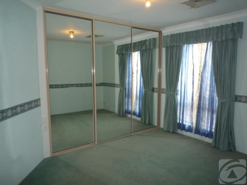 17 Looranah St, Mount Nasura WA 6112