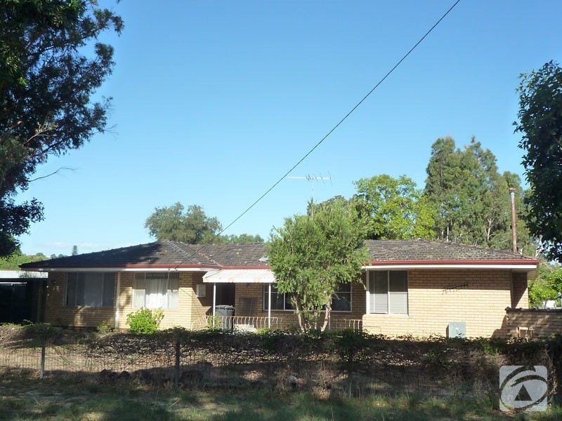 3 Dean Street, Kelmscott WA 6111