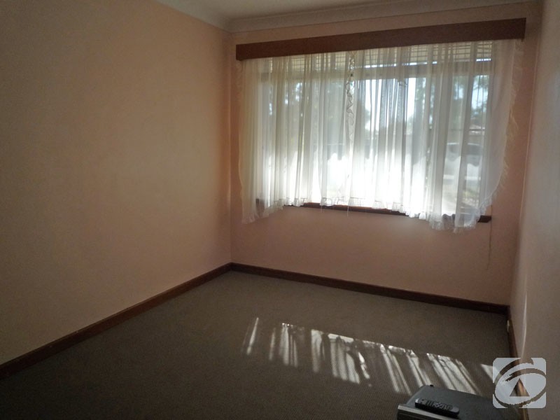 3 Dean Street, Kelmscott WA 6111