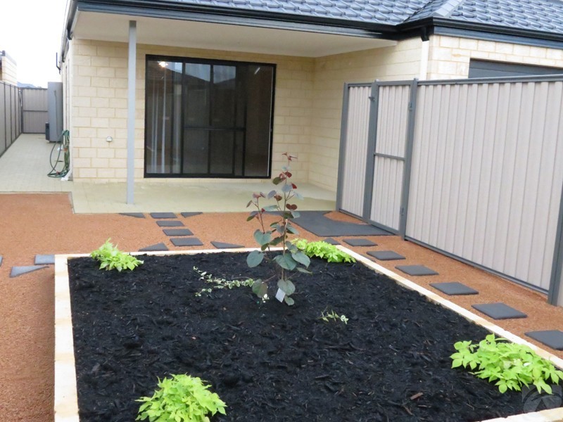 6 Montpellier Way, Piara Waters WA 6112