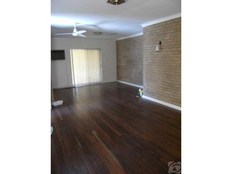 14 Terence Street, Gosnells WA 6110