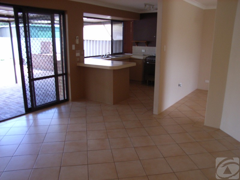 88 Brown Crescent, Seville Grove WA 6112