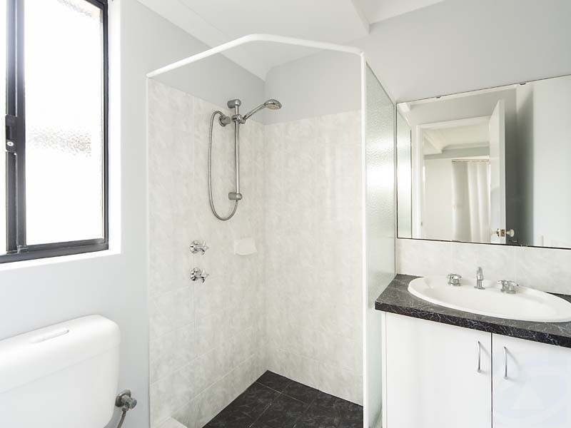 16 Carmana Lane, Warnbro WA 6169