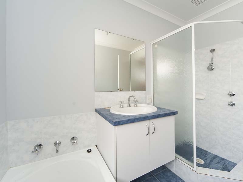 16 Carmana Lane, Warnbro WA 6169