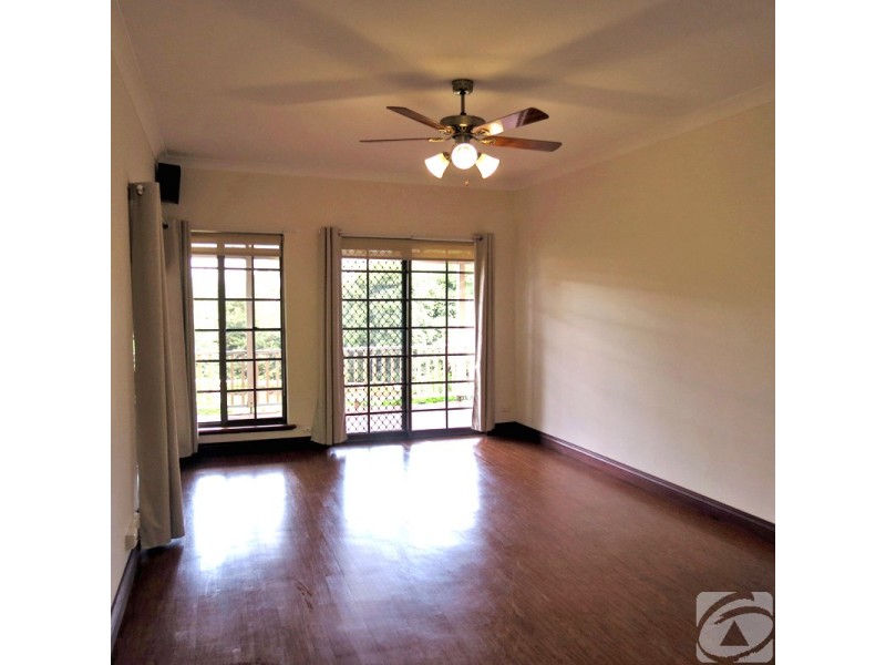 15 Peet Road, Roleystone WA 6111