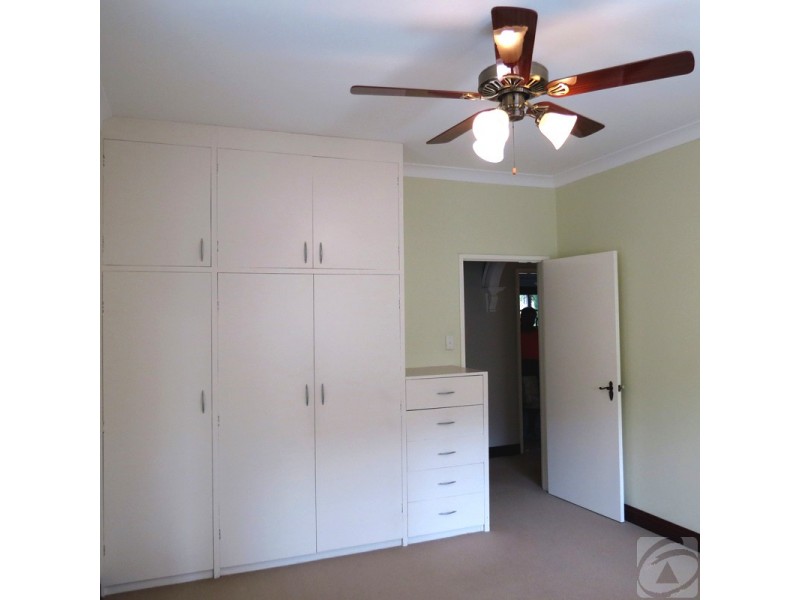 15 Peet Road, Roleystone WA 6111