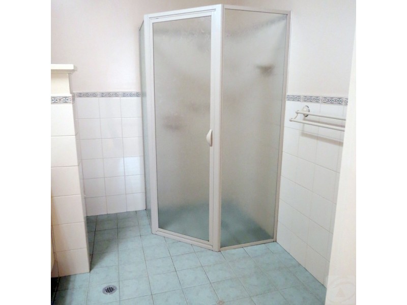 15 Peet Road, Roleystone WA 6111