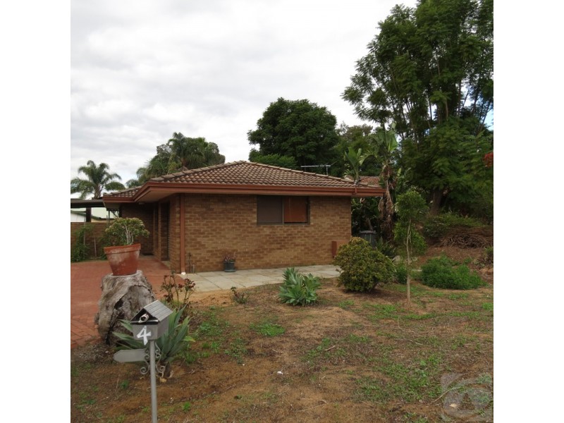 4 Doradel Ave, Mount Nasura WA 6112