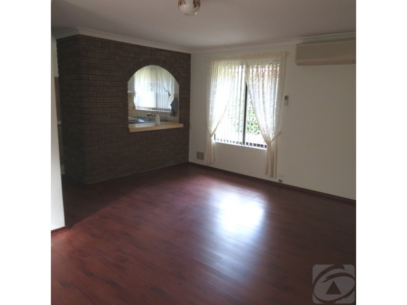 4 Doradel Ave, Mount Nasura WA 6112