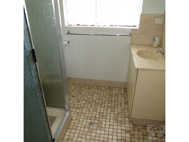 4 Doradel Ave, Mount Nasura WA 6112