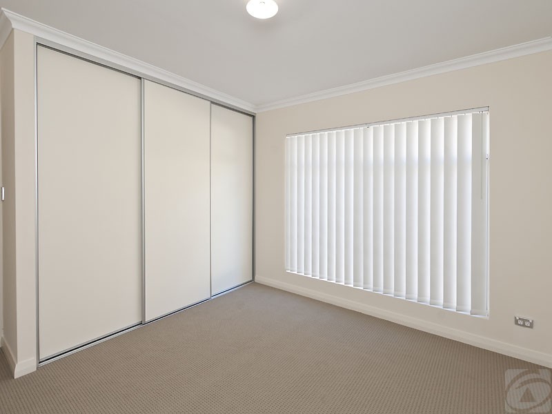 3/156 Streich Avenue, Kelmscott WA 6111