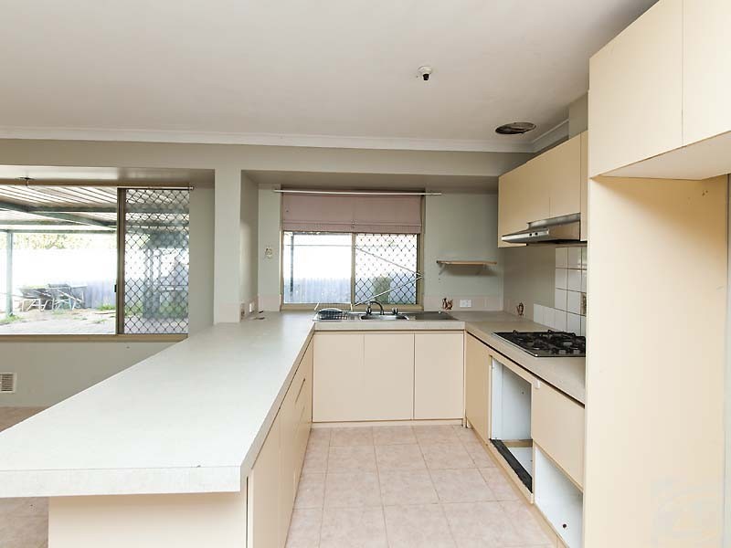 13 Whistler Green, Brookdale WA 6112