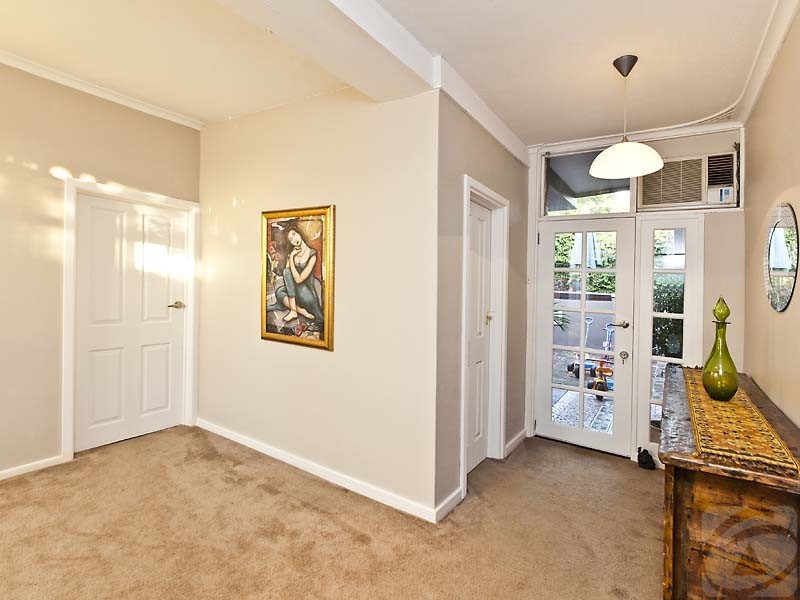 31 Derry Avenue, Mount Nasura WA 6112