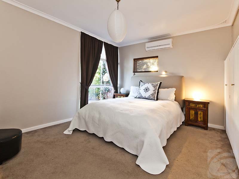 31 Derry Avenue, Mount Nasura WA 6112