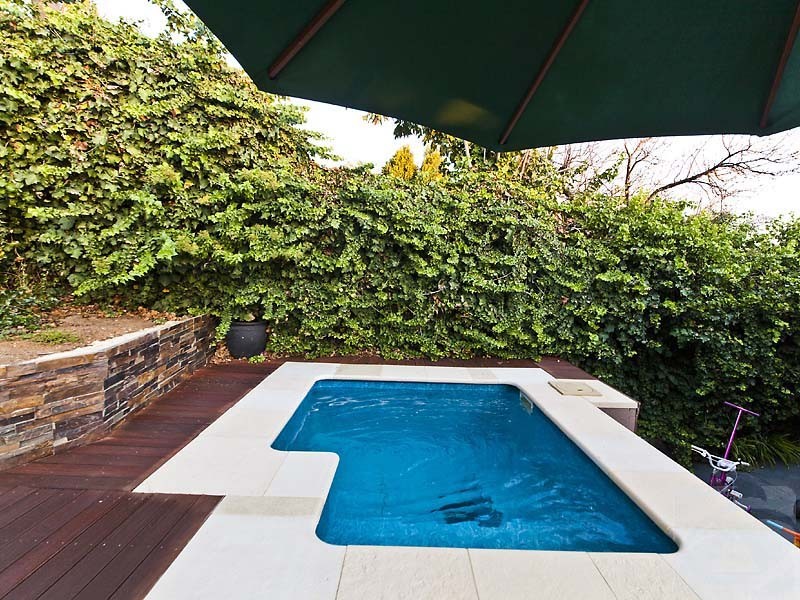 31 Derry Avenue, Mount Nasura WA 6112