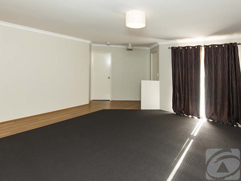 28 Bridal Crescent, Kenwick WA 6107