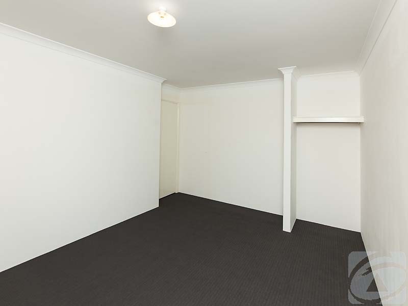 28 Bridal Crescent, Kenwick WA 6107