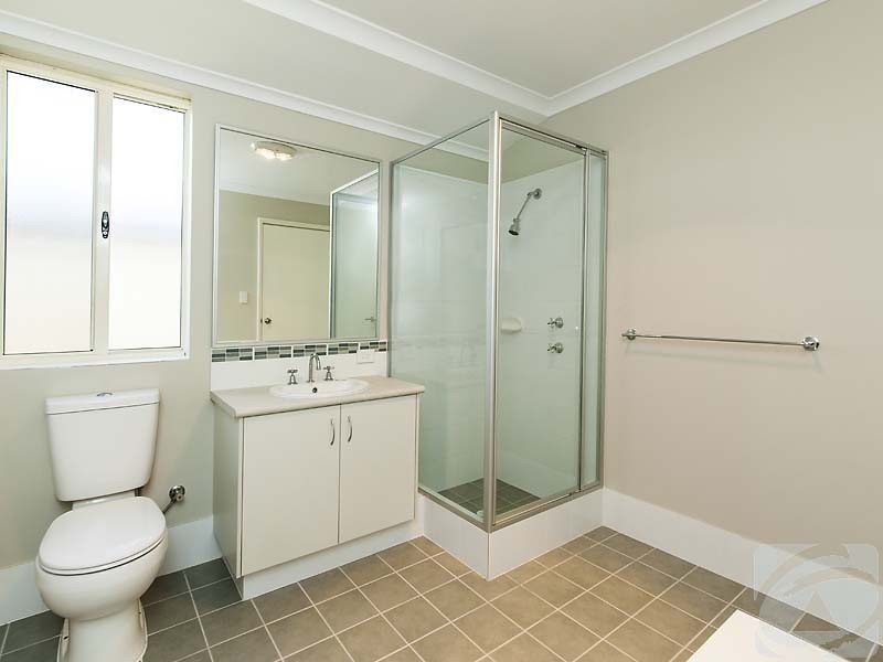 28 Bridal Crescent, Kenwick WA 6107