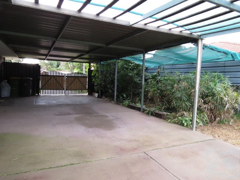 1 Cohuna Dr, Armadale WA 6112
