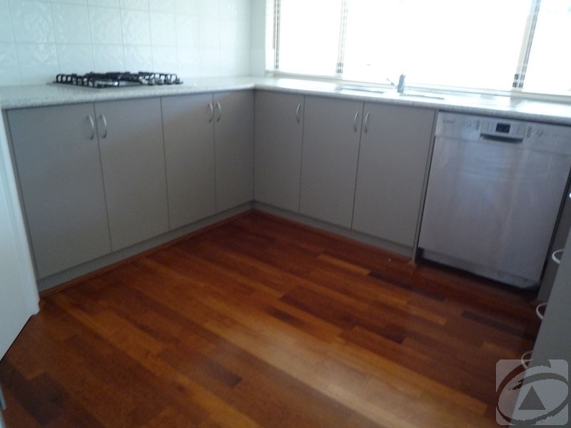 34 Dixie Rd, Kelmscott WA 6111