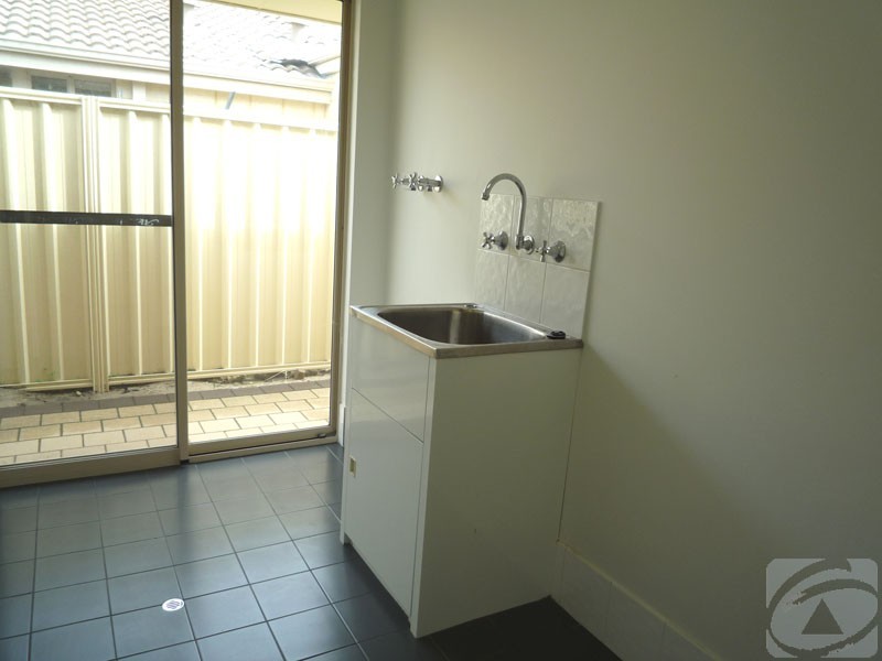 34 Dixie Rd, Kelmscott WA 6111