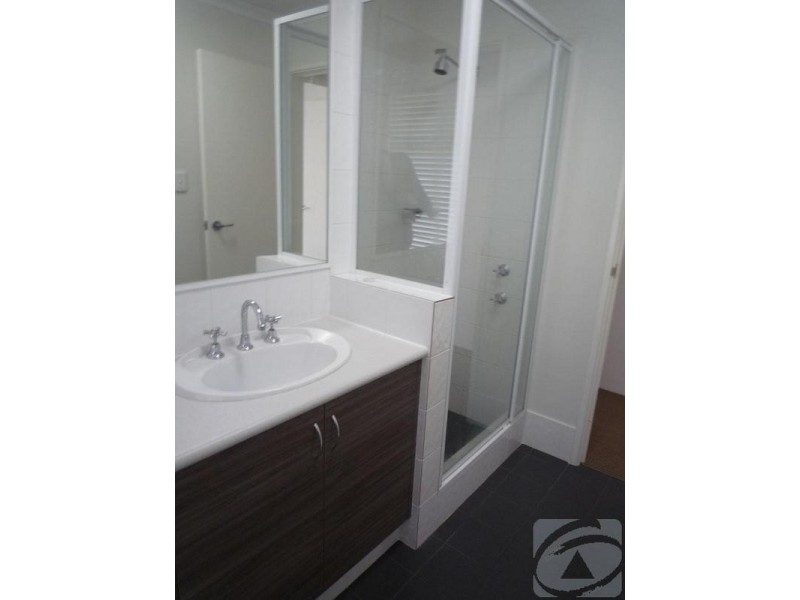 34 Dixie Rd, Kelmscott WA 6111