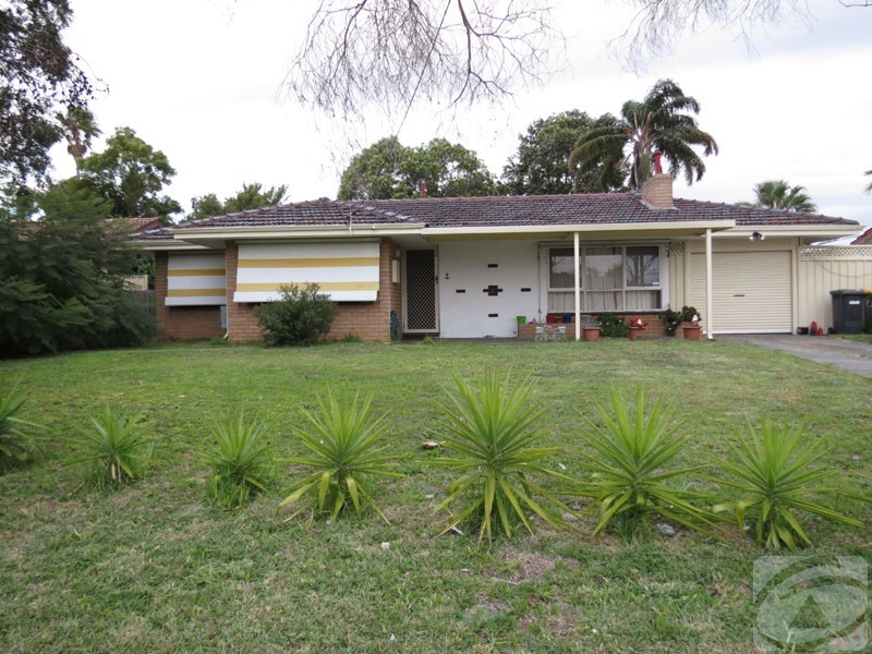 6 Kari Court, Camillo WA 6111
