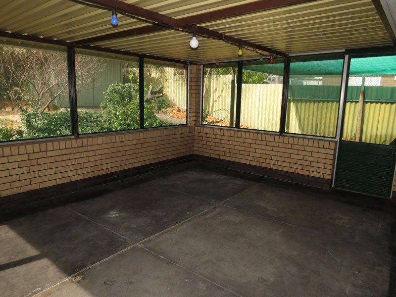 34 Valentine Road, Kelmscott WA 6111