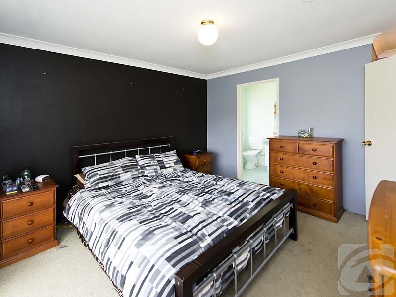 17 Mackay Crescent, Gosnells WA 6110