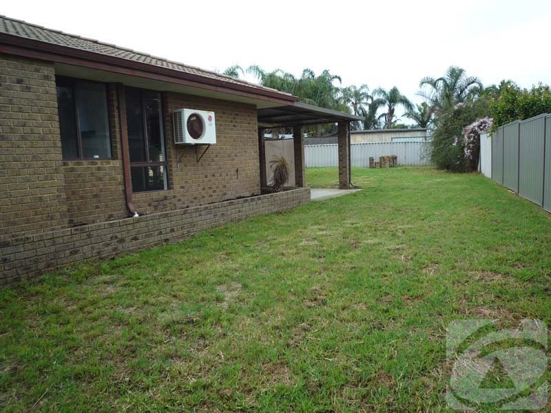 29 Whistler Green, Brookdale WA 6112