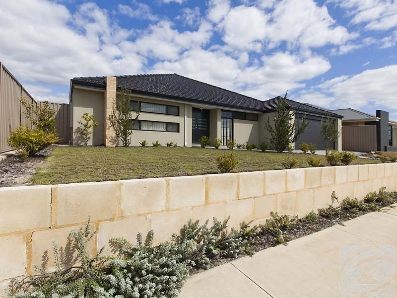 4 Cheltenham Approach, Harrisdale WA 6112