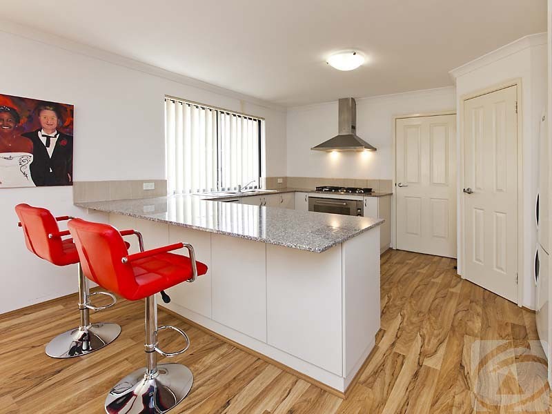 4 Cheltenham Approach, Harrisdale WA 6112