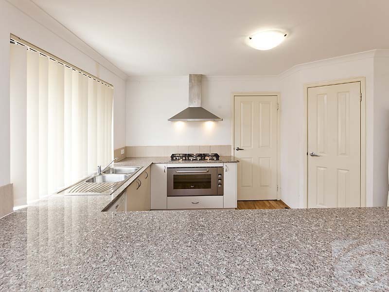 4 Cheltenham Approach, Harrisdale WA 6112