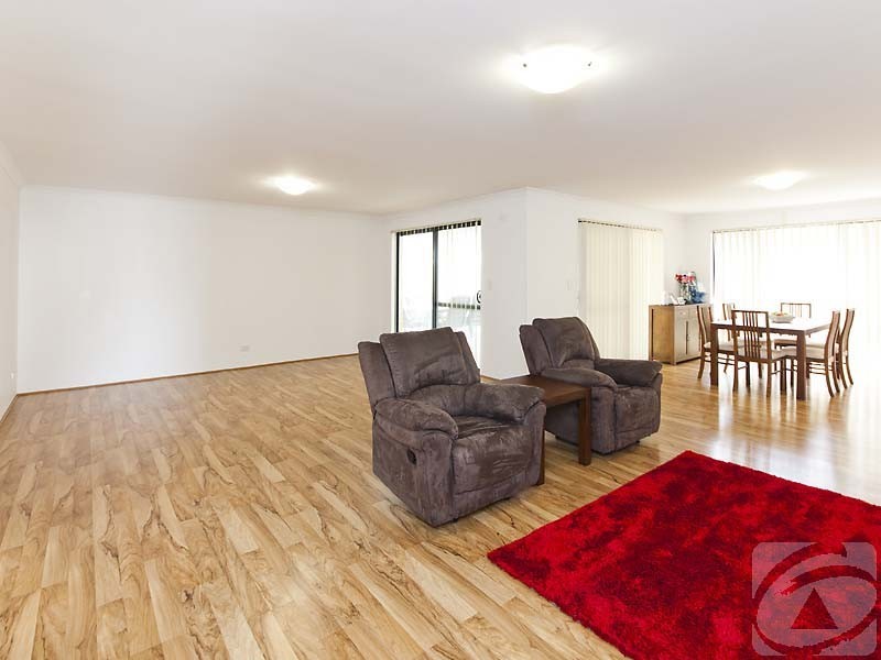 4 Cheltenham Approach, Harrisdale WA 6112