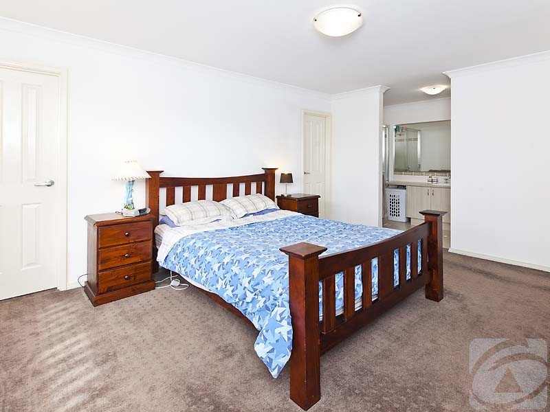 4 Cheltenham Approach, Harrisdale WA 6112