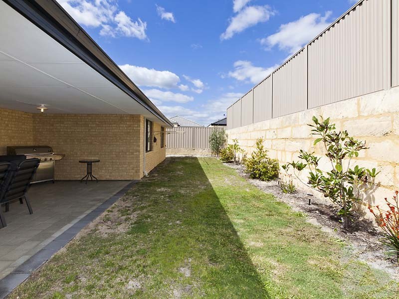 4 Cheltenham Approach, Harrisdale WA 6112