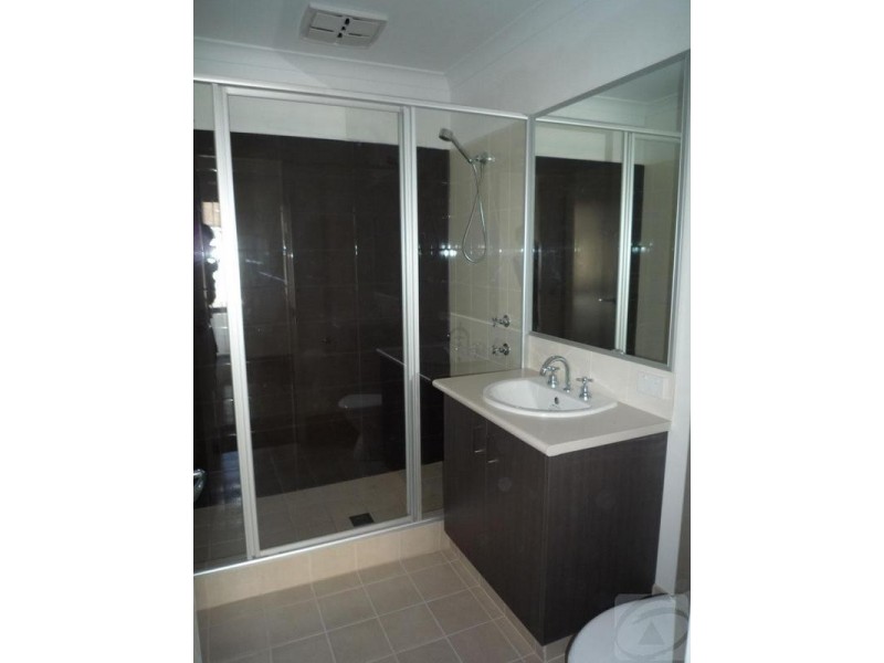 6/13 Third Ave, Kelmscott WA 6111