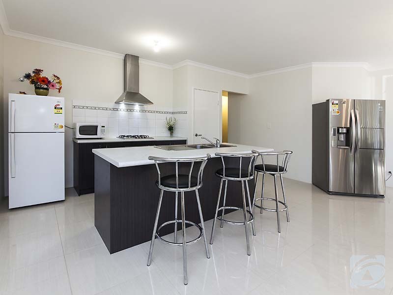 5 O’Brien Place, Camillo WA 6111