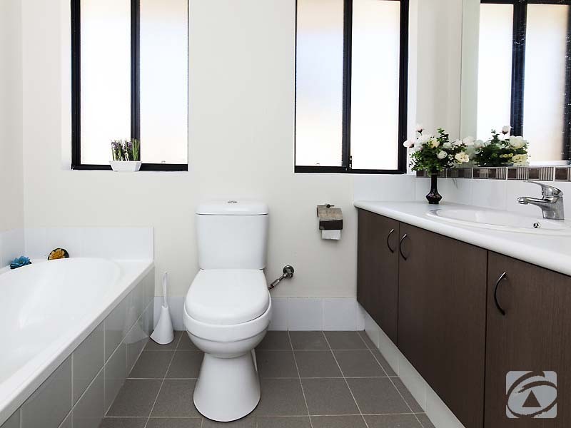 5 O’Brien Place, Camillo WA 6111