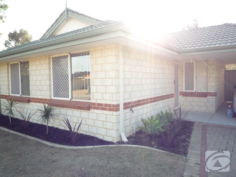 1/17 Devonshire Terrace, Armadale WA 6112