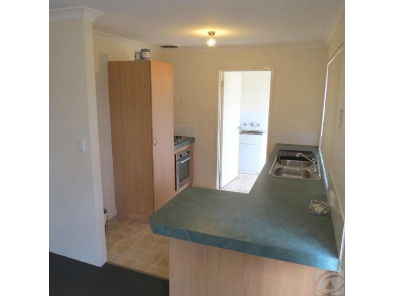 1/17 Devonshire Terrace, Armadale WA 6112