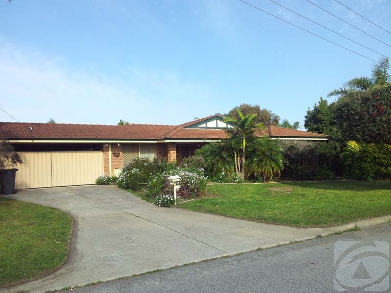 4 Denning Court, Seville Grove WA 6112