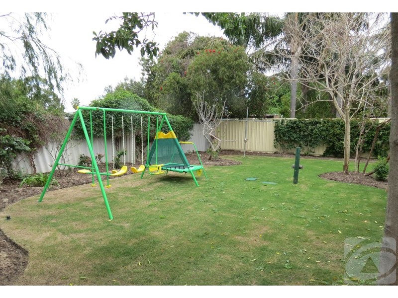 14b Nicholas Street, Gosnells WA 6110