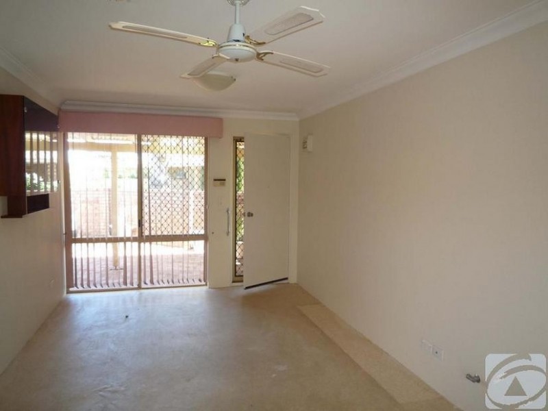 20/208 Burslem Drive, Maddington WA 6109