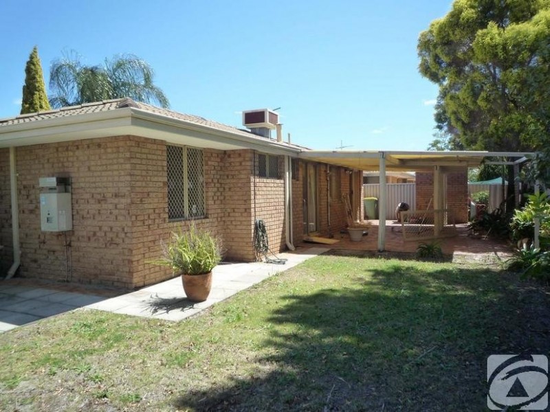 20/208 Burslem Drive, Maddington WA 6109