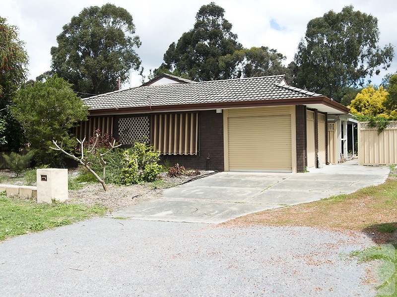 29 Woburn Way, Kelmscott WA 6111