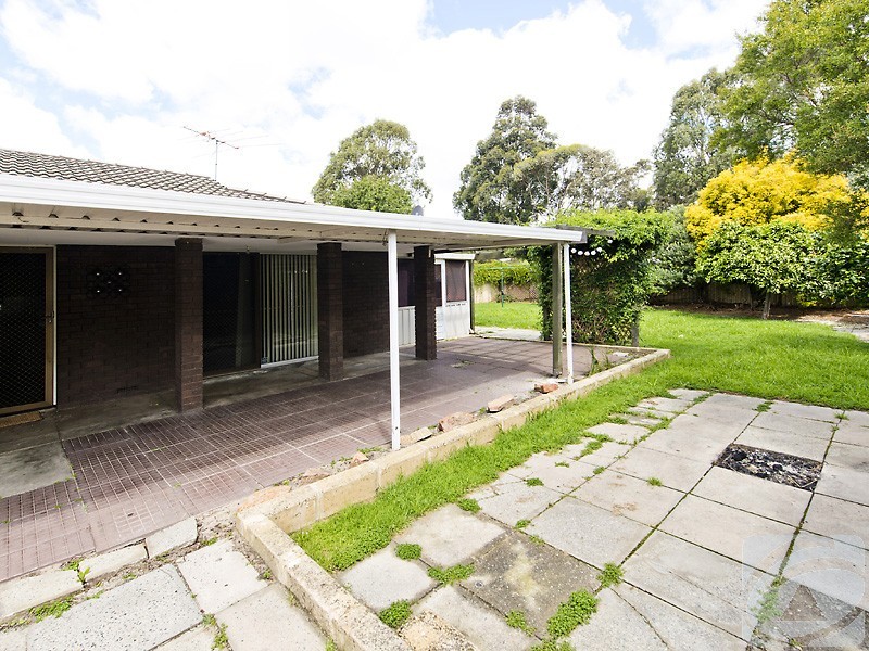 29 Woburn Way, Kelmscott WA 6111